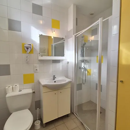 F3 House With Garden In Сasa de vacaciones *