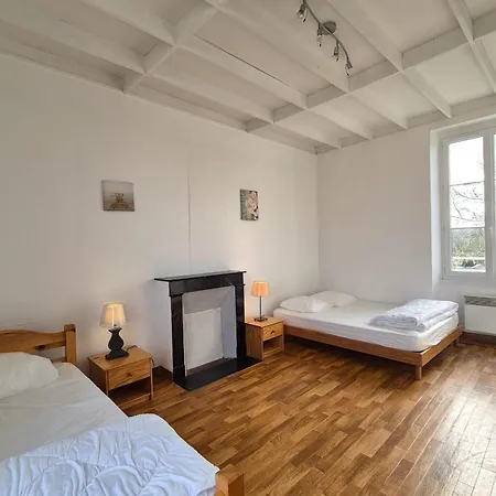 F3 House With Garden In Сasa de vacaciones Grosbreuil