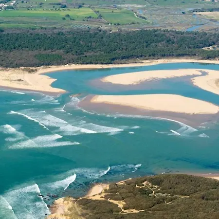 Сasa de vacaciones F3 House With Garden In Grosbreuil